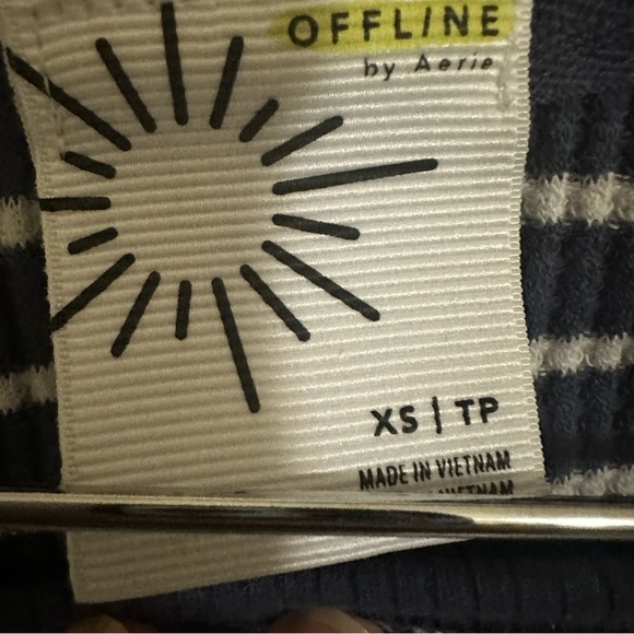 Aerie Blue and Cream Cropped Fitted Crew Neck Sweater - Picture 3 of 3